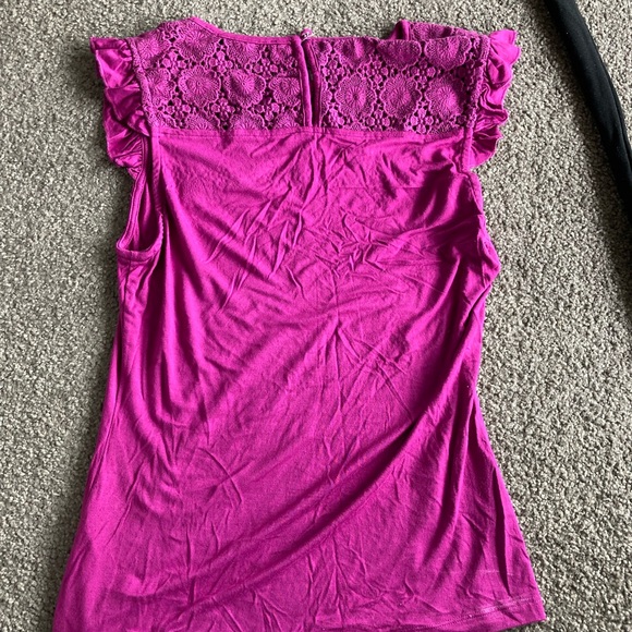 Pretty Review Top - Picture 5 of 5